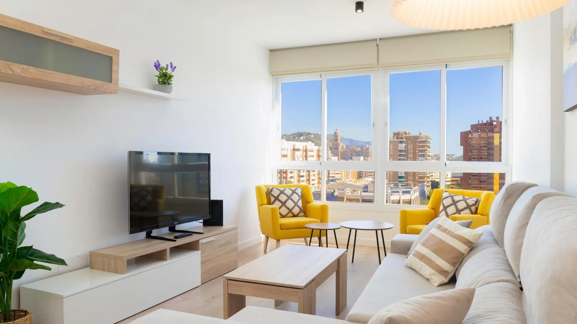C37 City Views - Comfort & Design contacts