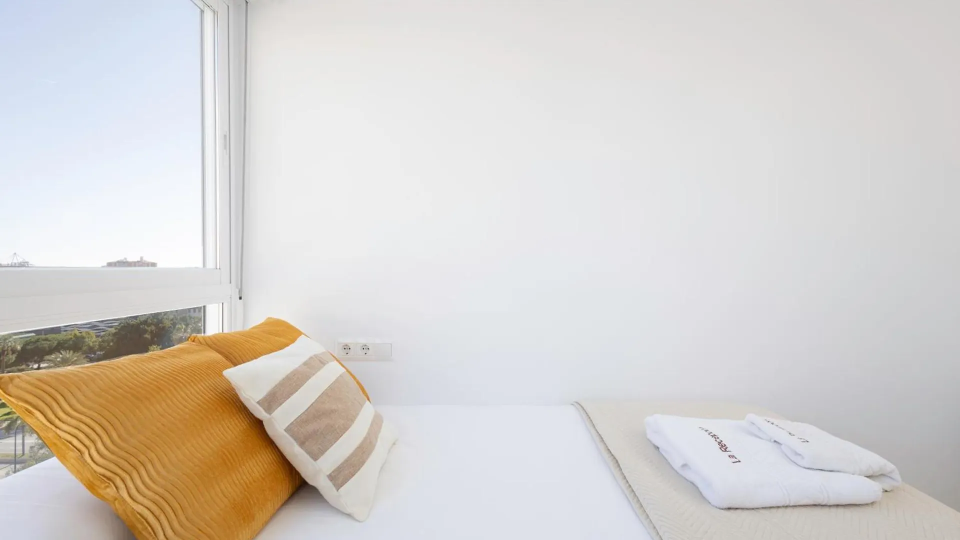 C37 City Views - Comfort & Design Malaga 0*,